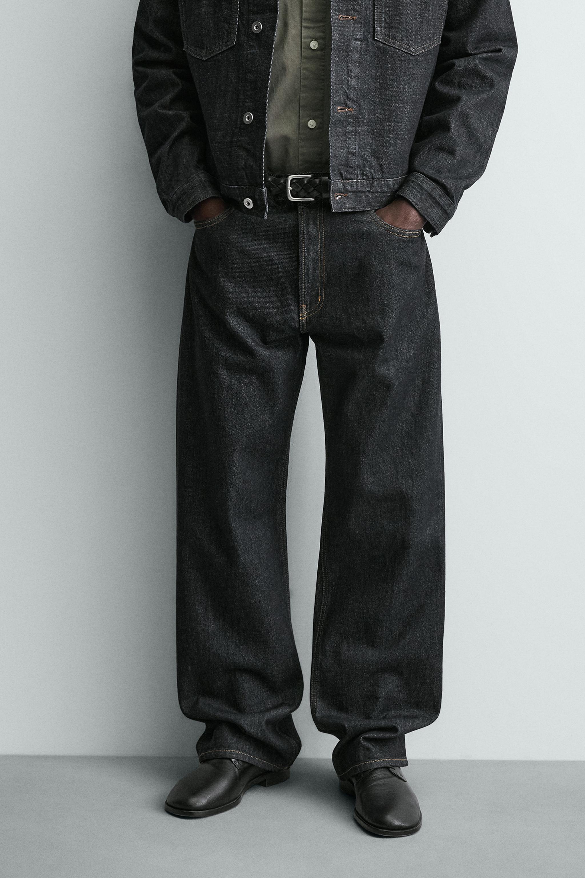 LOOSE FIT JEANS